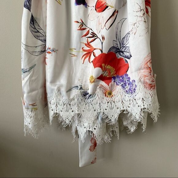 LE Rose-Floral Bridal Lace Trim Robe (M/L) - Picture 9 of 11